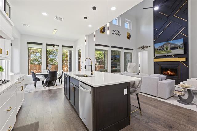 Building Photo - 2116 Randas Wy