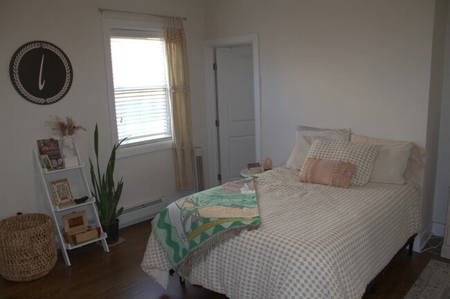 Building Photo - 412 Palisade Ave