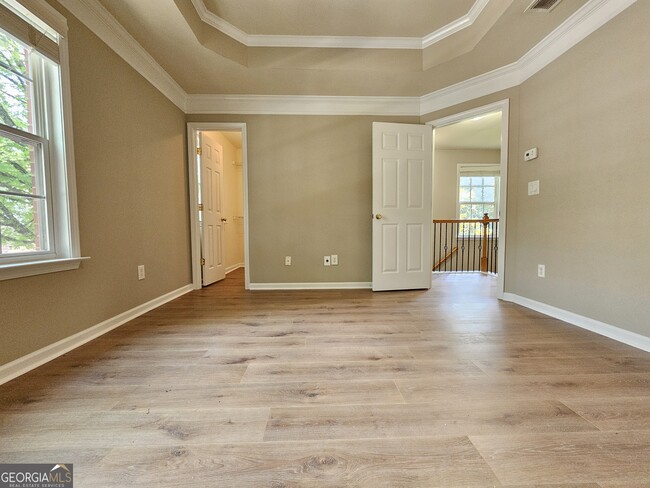 Building Photo - 6162 Deluna Way