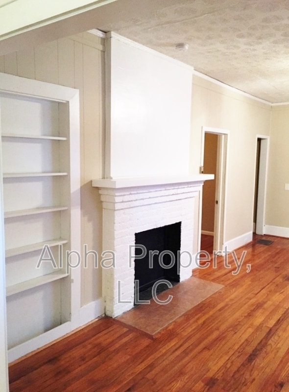 Building Photo - 304 Donnybrook Ave