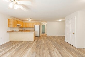 Building Photo - 105 Flurry Ln