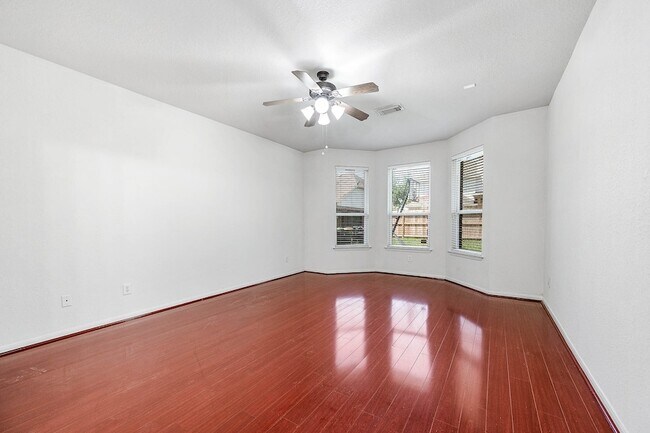 Building Photo - 2032 Creek Shore Ln