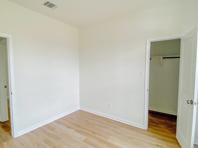 Building Photo - 13409 W Summerchase Cir