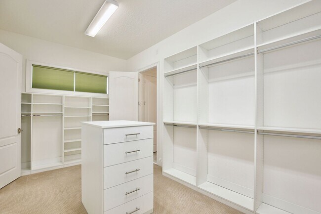 Building Photo - 10822 Mobberley Cir