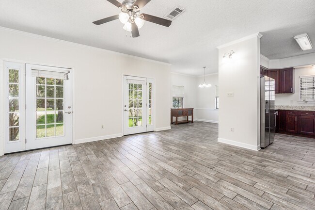 Living Room - 1450 Lila St
