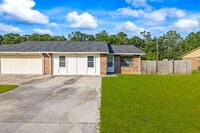 Building Photo - Stylish 3 Bed, 2 Bath Renovated Duplex in the Heart of Rincon!
