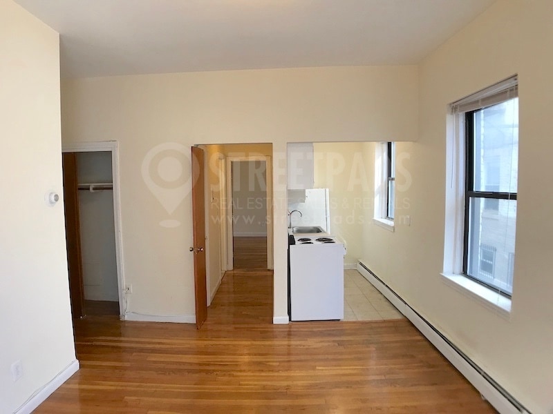 Building Photo - 60 Brighton Ave