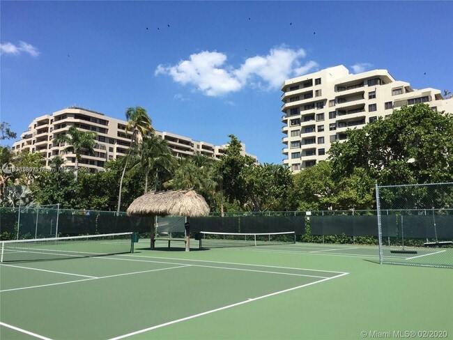 Building Photo - 121 Crandon Blvd