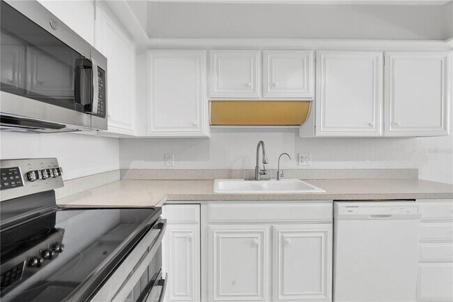 Building Photo - 9495 Blind Pass Rd