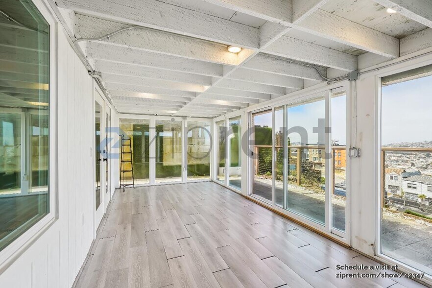Building Photo - 132 Valmar Terrace