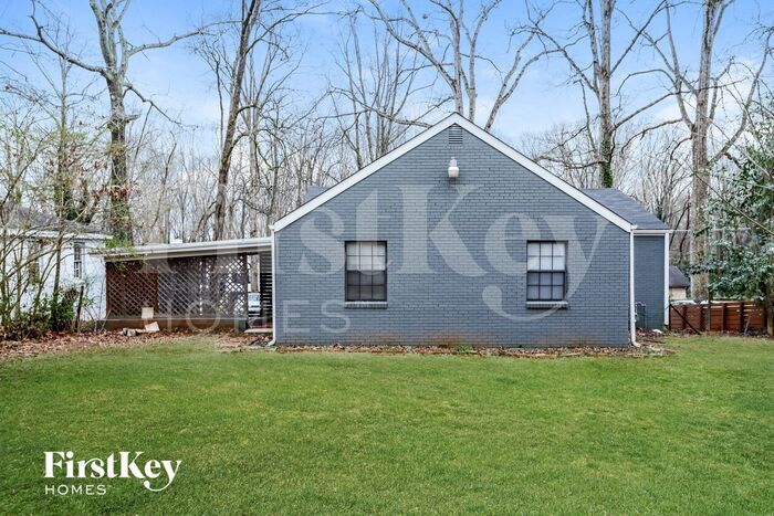 Building Photo - 2162 Clanton Terrace
