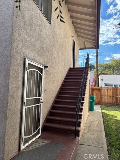 Building Photo - 3565 Gundry Ave