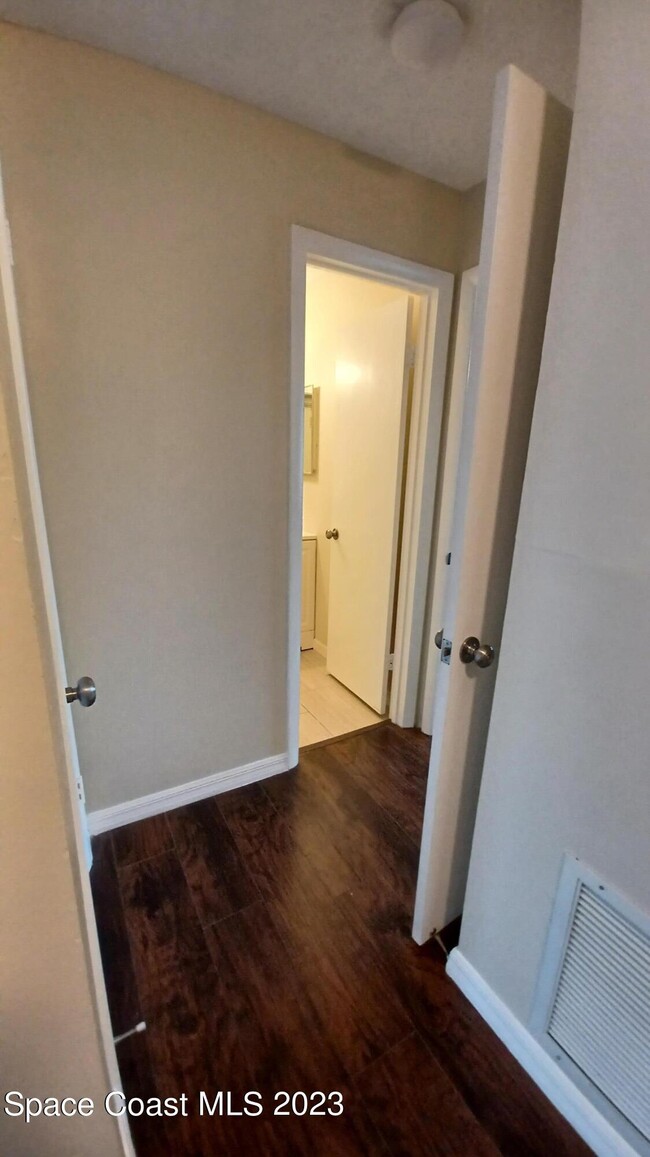 Building Photo - 205 San Paulo Cir