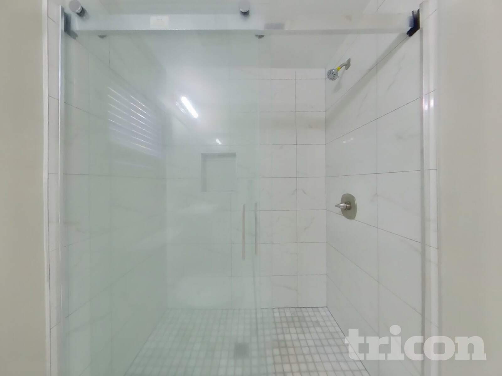 Building Photo - 6022 Lucente Ave