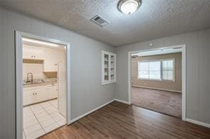 Building Photo - 320 19th St N