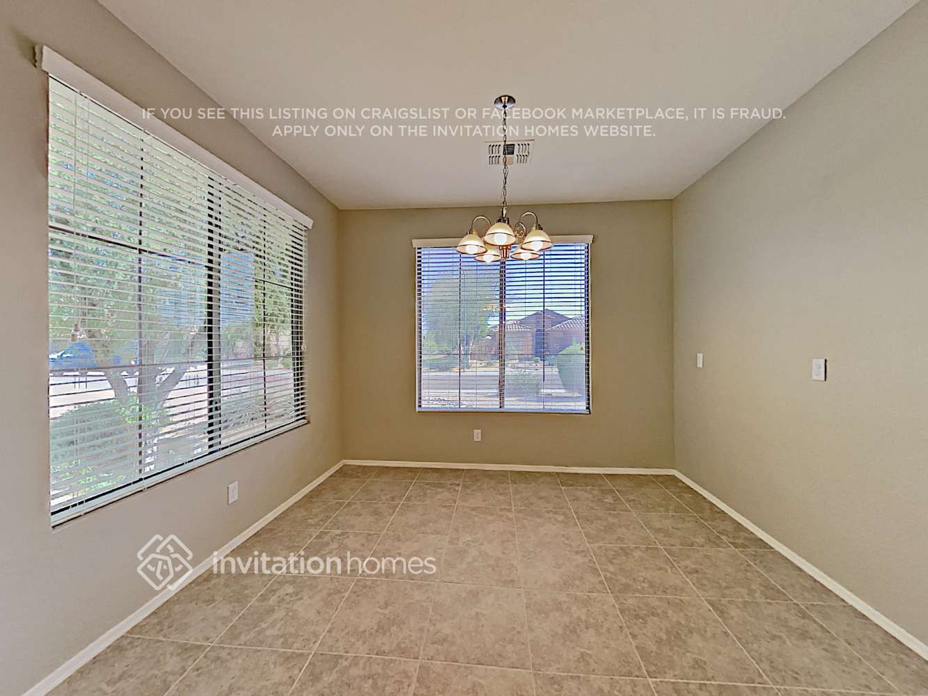 Building Photo - 15206 W Port Royale Ln