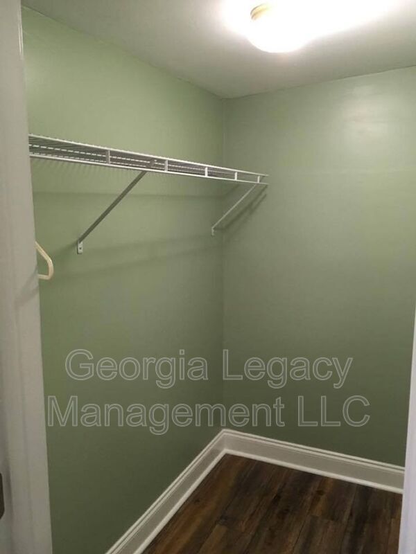 Building Photo - 3720 Lathem Creek Dr