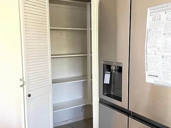 Building Photo - Location, location, location! This charming home is located in the much desired Northwest area of...