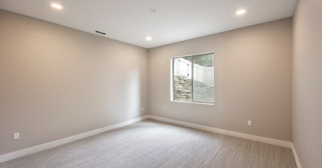 Building Photo - 11202 S Sharons Ln