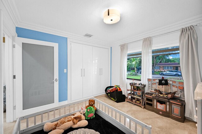 Building Photo - 836 Orchid Dr