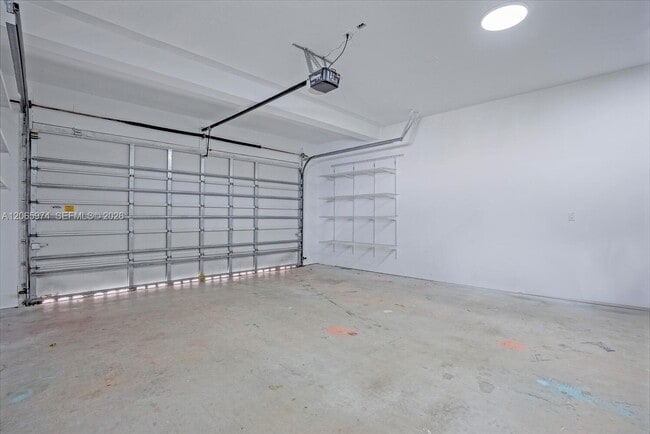 Building Photo - 3072 Carter St