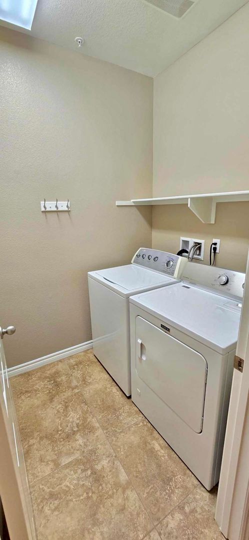 Building Photo - Beautiful 3 Bedroom Home in Harveston Lake Community – Solar & Resort-Style Amenities