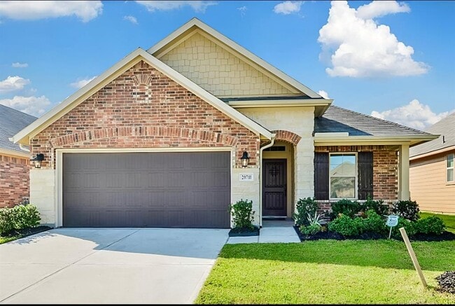 Primary Photo - 20711 Winghaven Dr