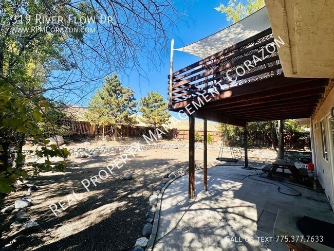 Building Photo - 319 River Flow Dr