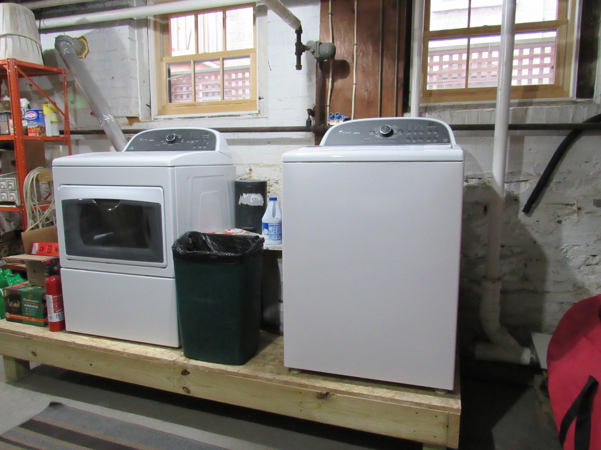 exclusive washer/dryer - 91 Pine St