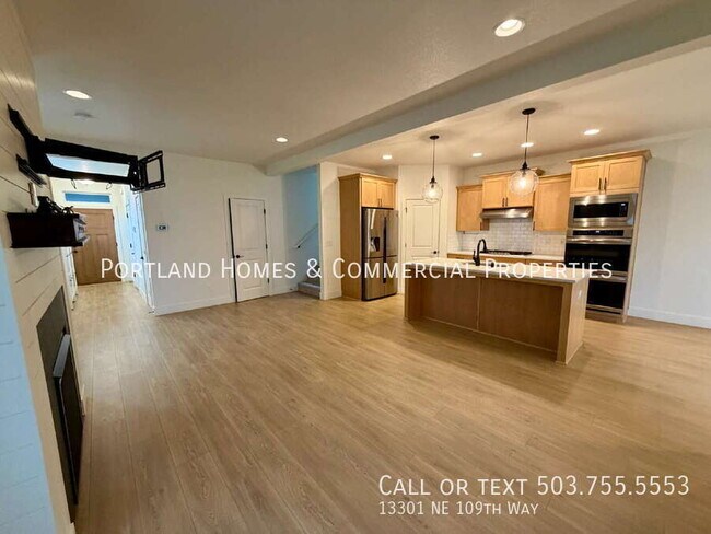 Building Photo - 13301 NE 109th Wy