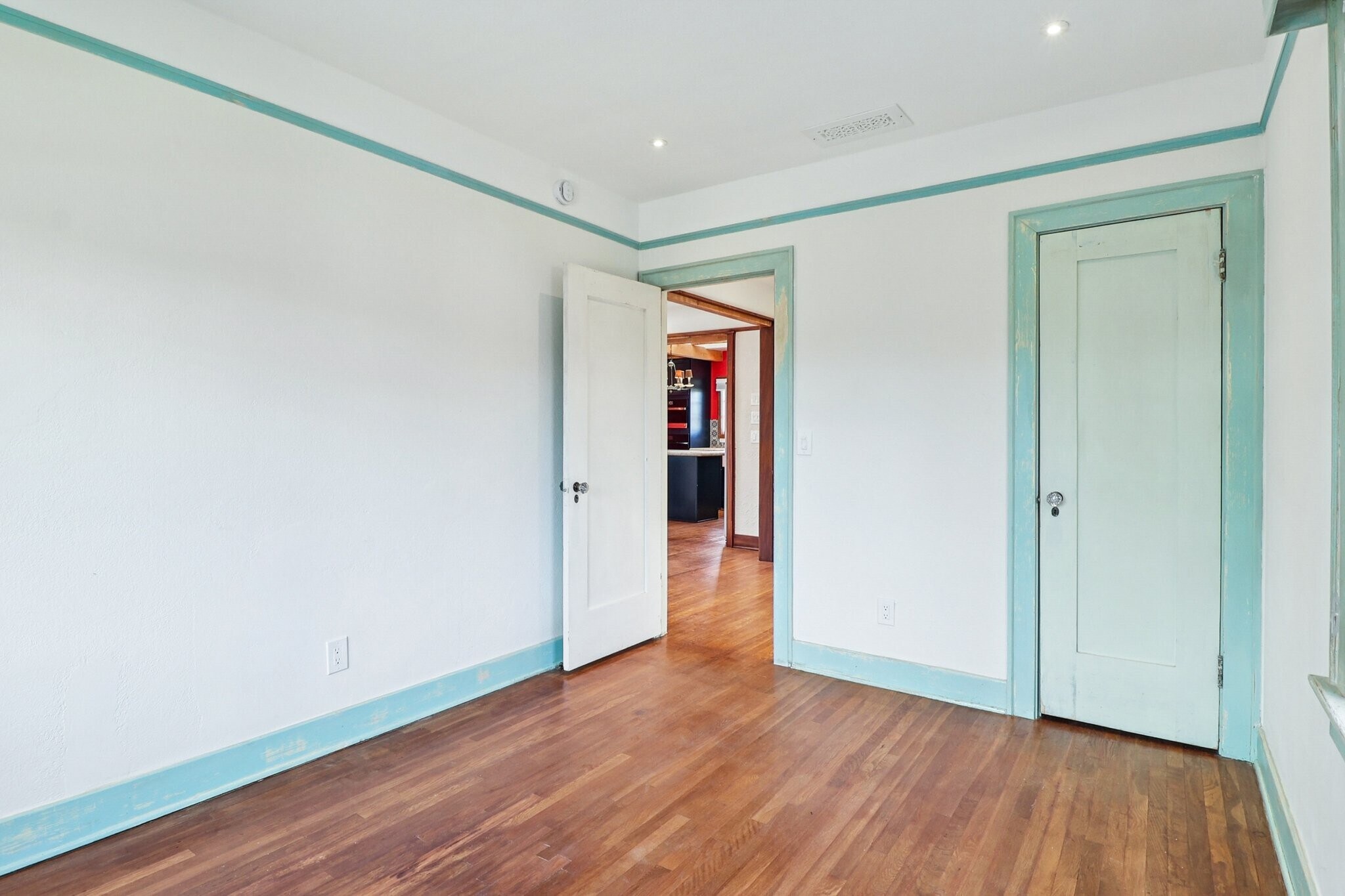 Building Photo - 3114 Bancroft St