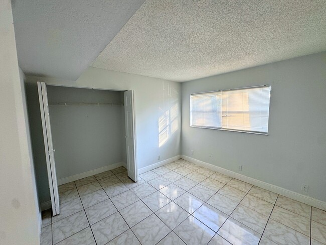 Building Photo - 4501 Treehouse Ln