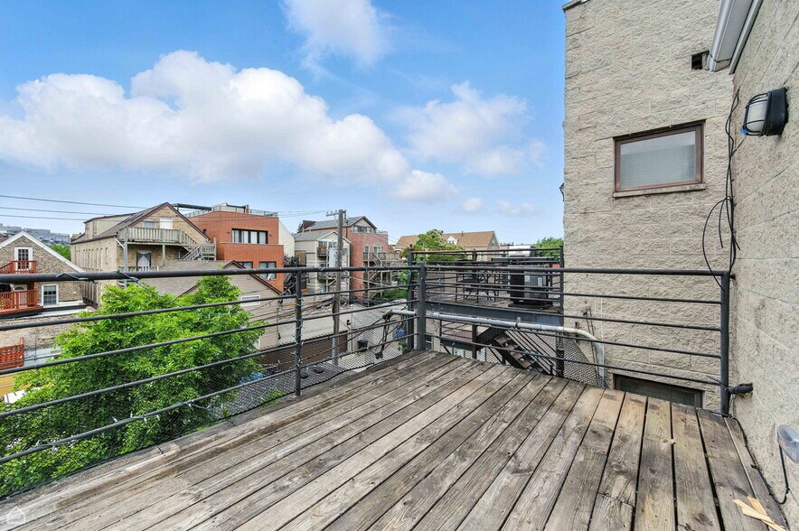 Building Photo - 1238 N Cleaver St