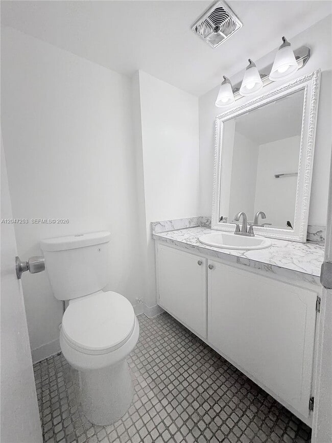 Building Photo - 3849 NE 169th St