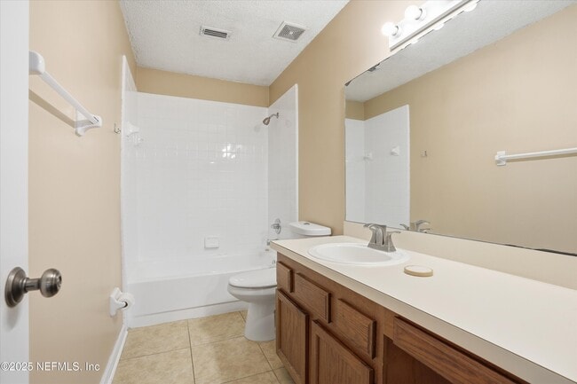 Building Photo - 4088 Laurelwood Dr