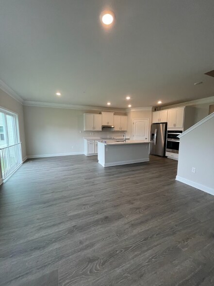 Building Photo - 12 buttercup Cir