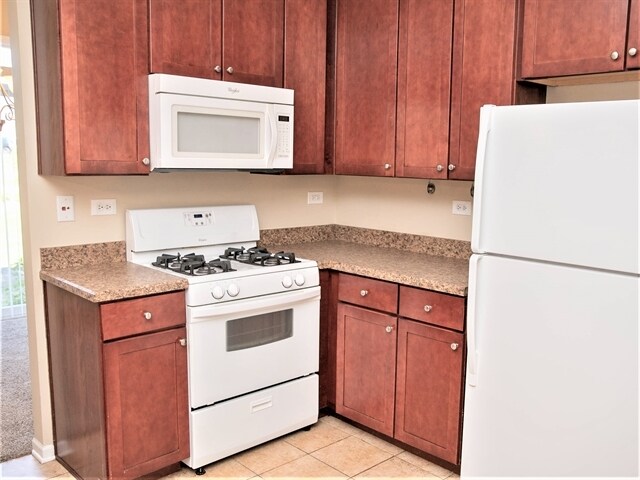 Building Photo - 4588 Camden Ln
