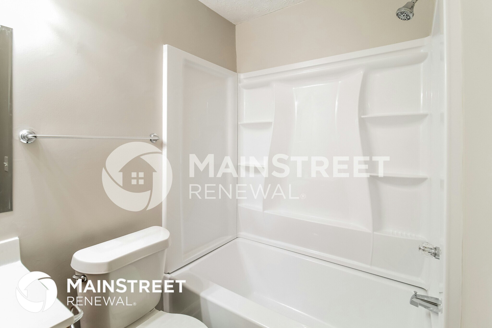 Building Photo - 6820 Summit View Dr