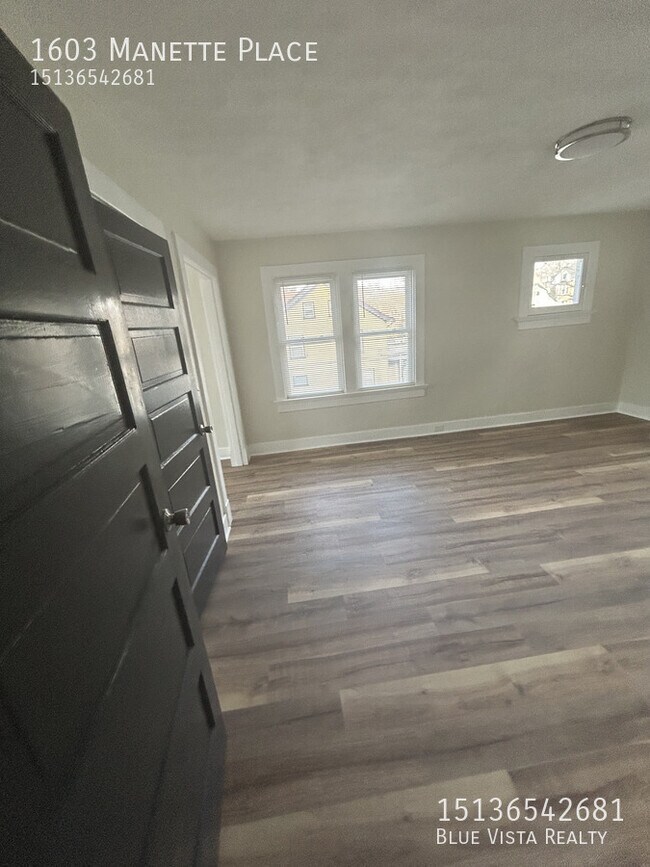 Building Photo - 1603 Manette Pl