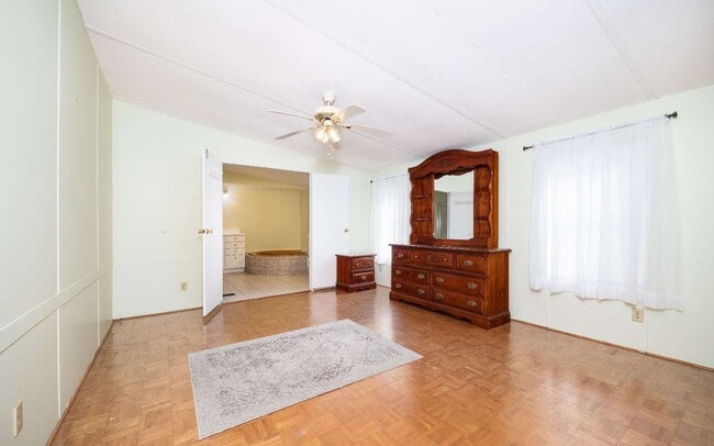 Building Photo - Peaceful 3 Bedroom Home just minutes to Live Oak