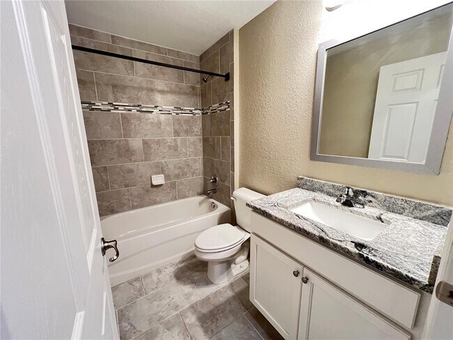Building Photo - 2736 SW 161st Loop