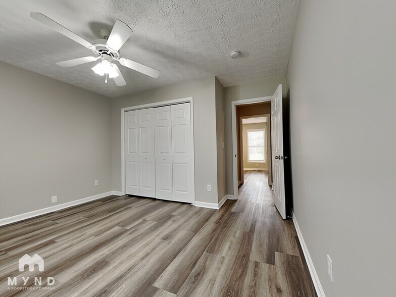 Building Photo - 158 Mcarthur Dr