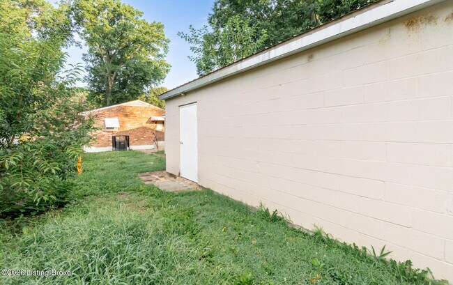 Building Photo - 3775 Wheeler Ave