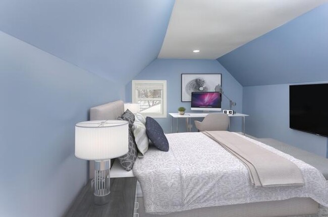 Building Photo - 131 E 117th St