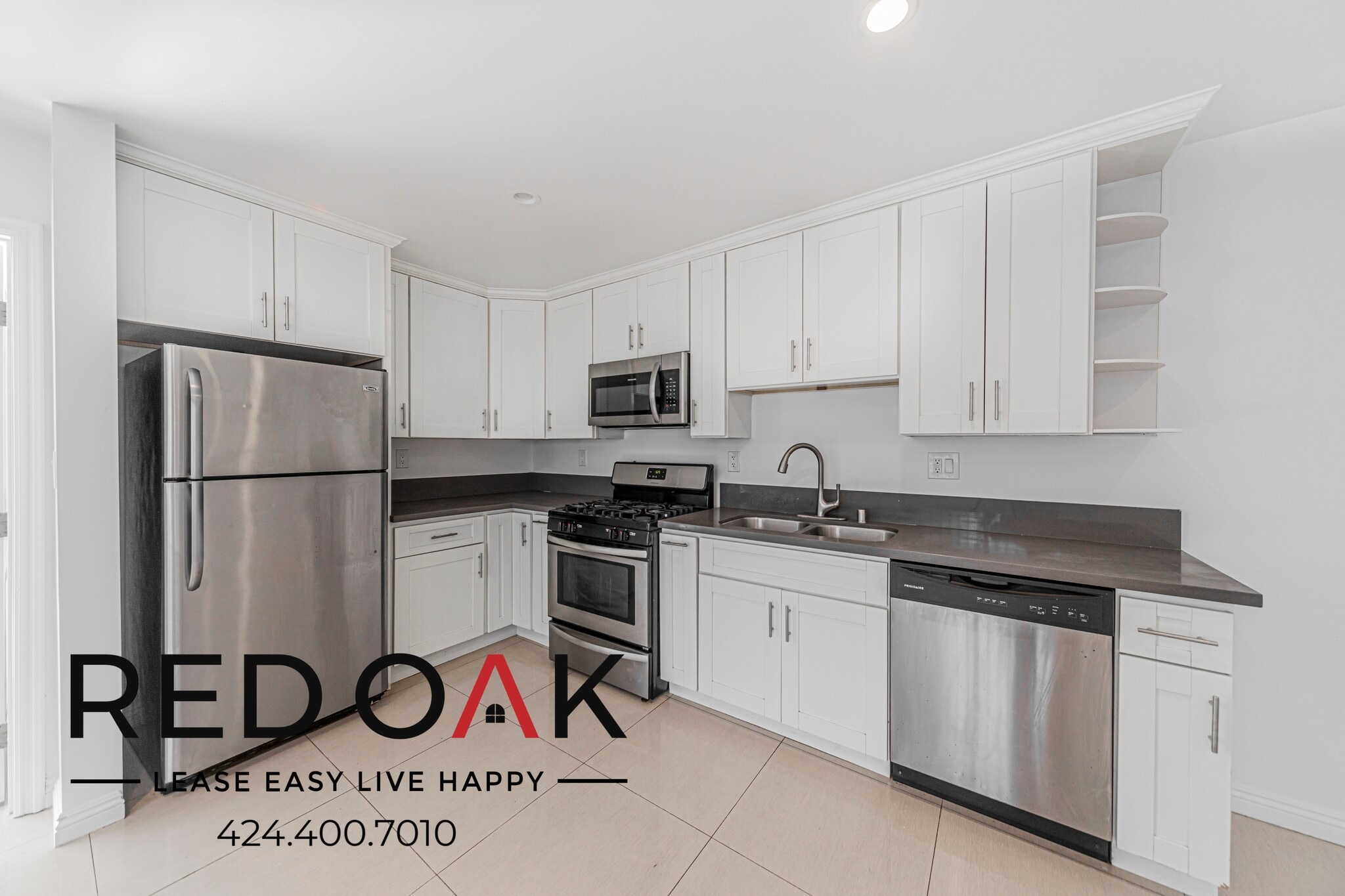 Building Photo - 3540 Fletcher Dr