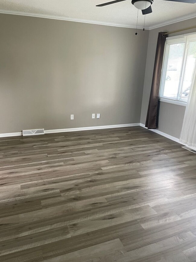Building Photo - House for rent in Kettering City School Di...
