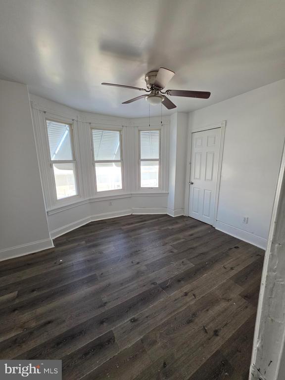 Building Photo - 5723 N Beechwood St