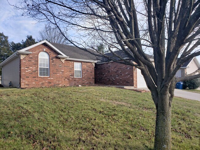 Building Photo - Great South East Location...East Battlefield & 65 Area