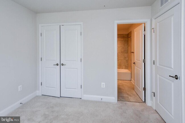 Building Photo - 7102 Druce Way