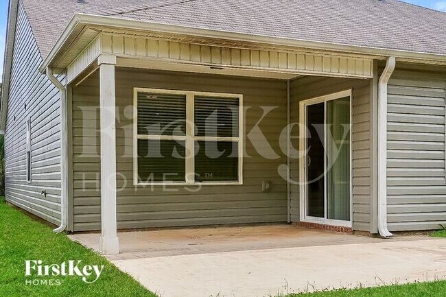 Building Photo - 4631 Woodford Cir
